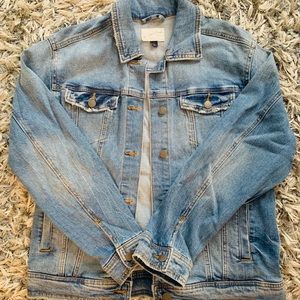 Oversized demin jacket in women